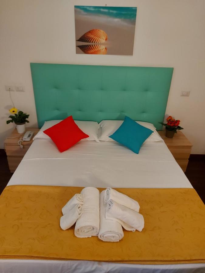Hotel Senza Pensieri Riccione Ngoại thất bức ảnh