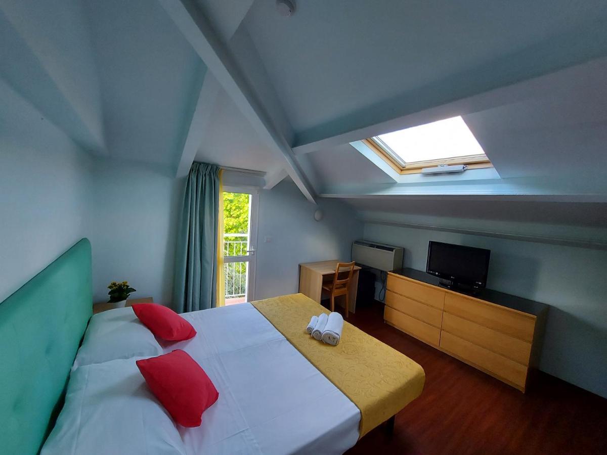 Hotel Senza Pensieri Riccione Ngoại thất bức ảnh