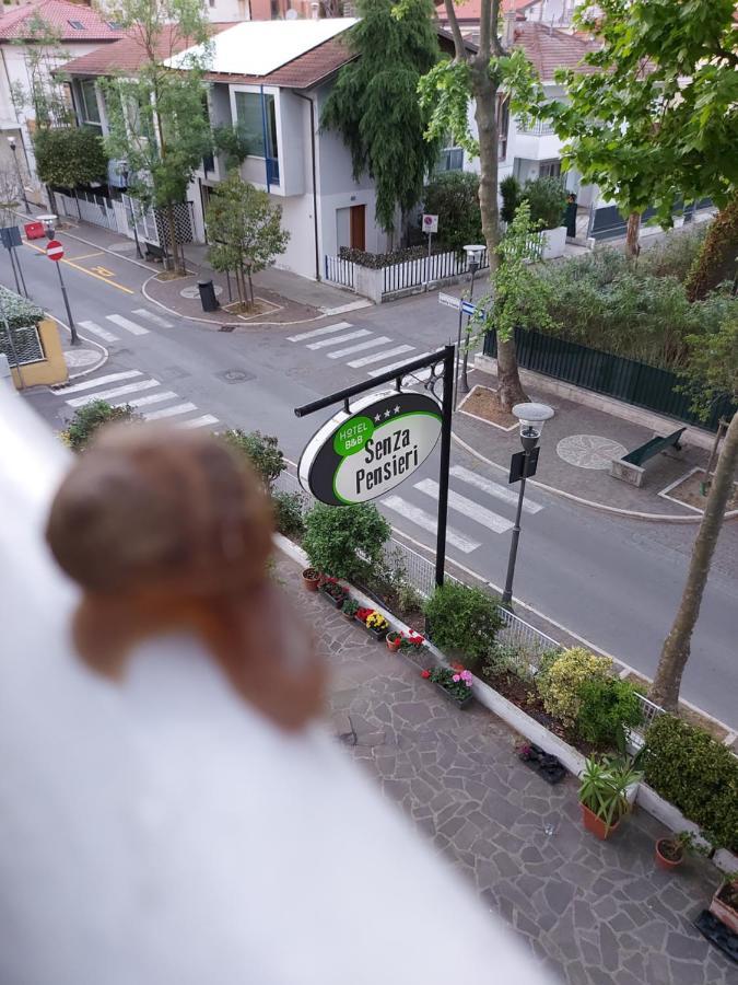 Hotel Senza Pensieri Riccione Ngoại thất bức ảnh