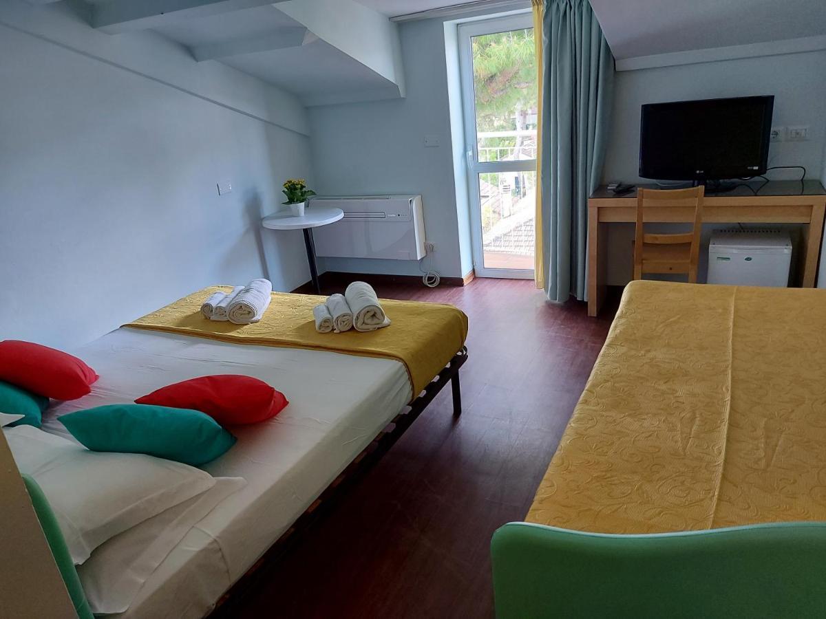 Hotel Senza Pensieri Riccione Ngoại thất bức ảnh