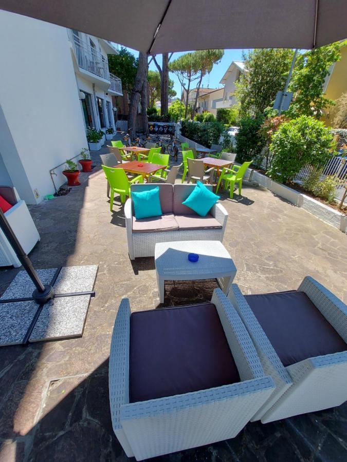 Hotel Senza Pensieri Riccione Ngoại thất bức ảnh