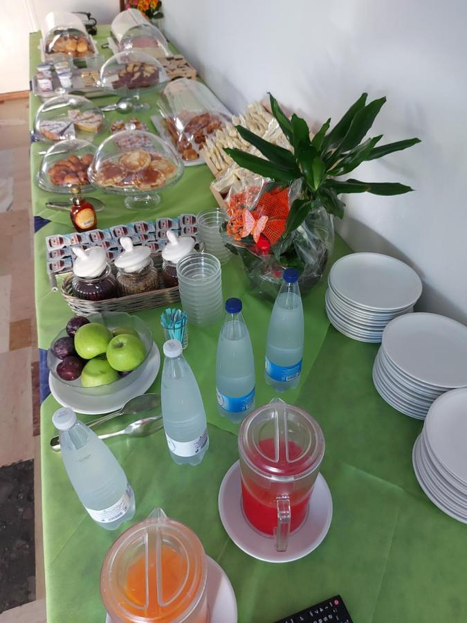 Hotel Senza Pensieri Riccione Ngoại thất bức ảnh
