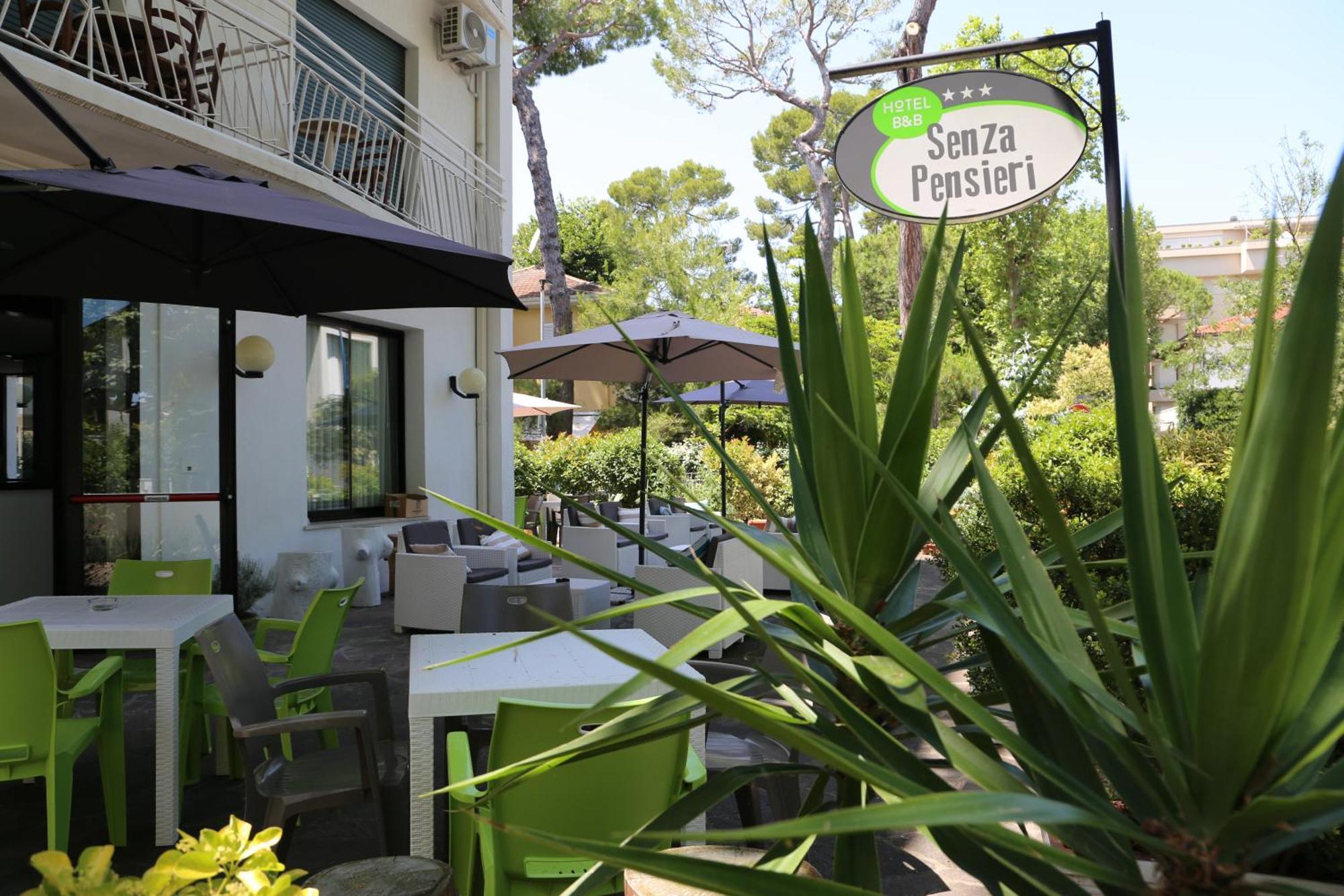 Hotel Senza Pensieri Riccione Ngoại thất bức ảnh