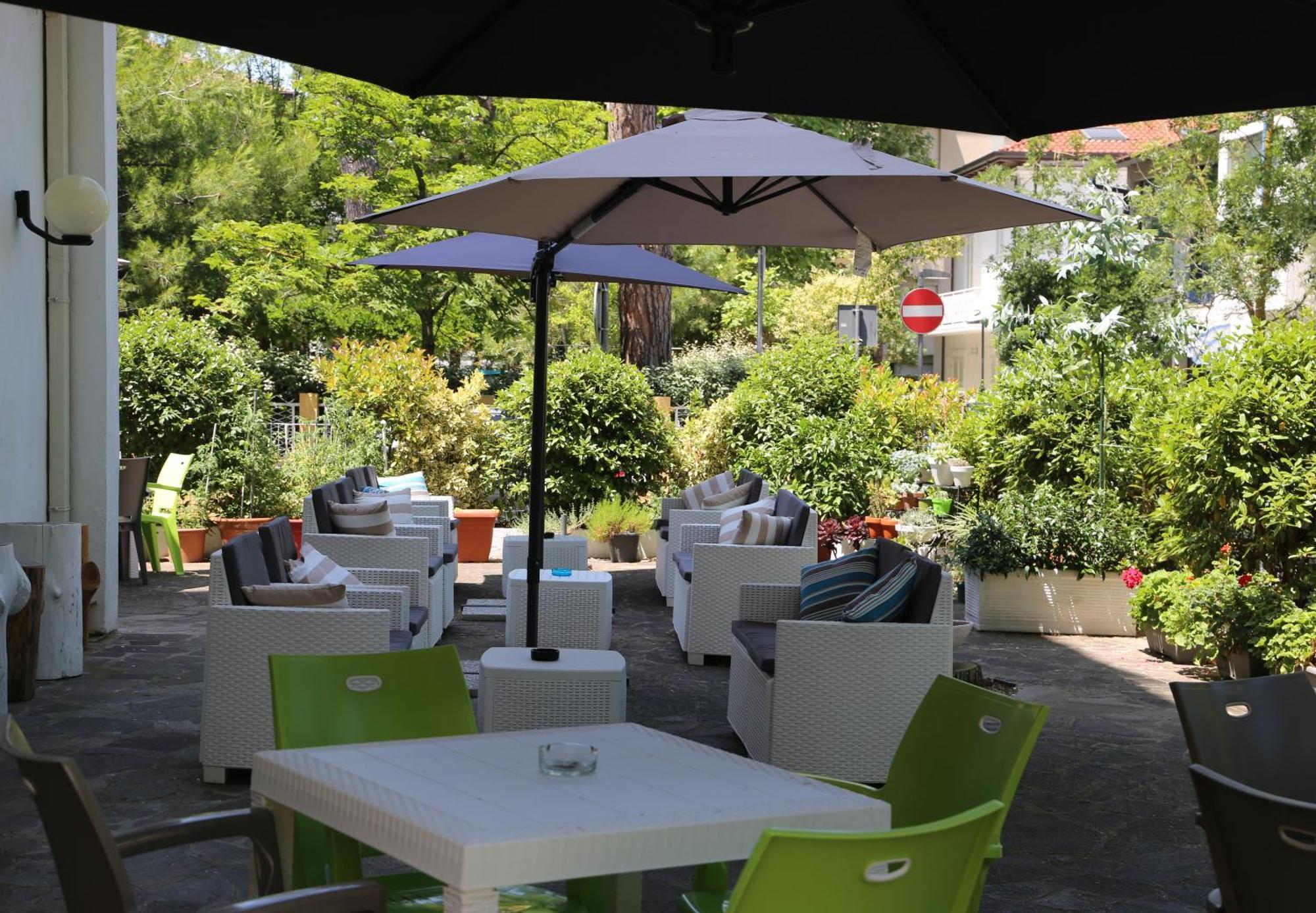 Hotel Senza Pensieri Riccione Ngoại thất bức ảnh
